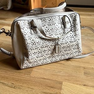 Coach purse like new condition!